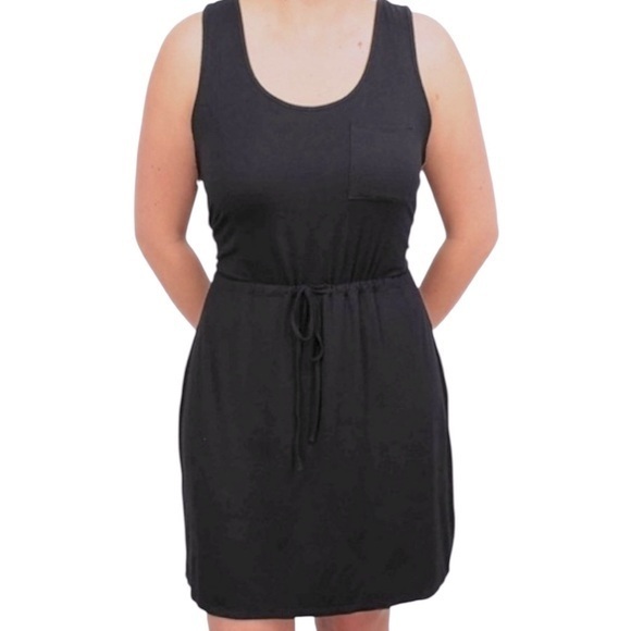 Olive & Oak Dresses & Skirts - Olive &‎ Oak Black Scoop Neck Tank Style Dress w Drawstring Waist